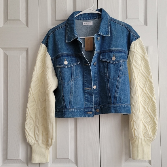 Vestique denim jacket with cable sweater sleeves - Picture 3 of 5